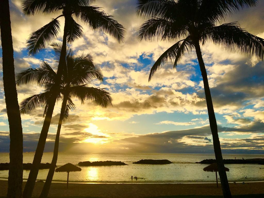 Beach Villa At Ko'Olina カポレイ エクステリア 写真