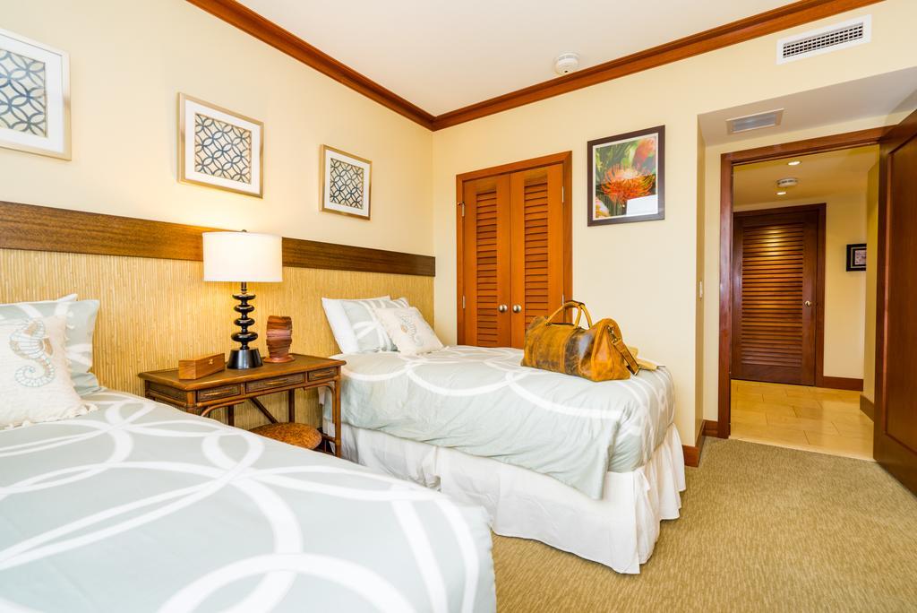 Beach Villa At Ko'Olina カポレイ エクステリア 写真