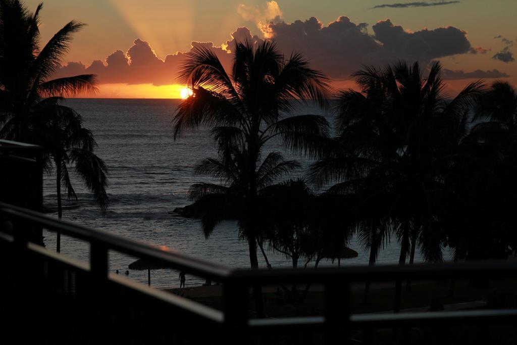 Beach Villa At Ko'Olina カポレイ エクステリア 写真